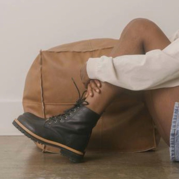 One Left ✨ BRYCEN FAUX LEATHER LACE UP BOOT size 10 - Picture 5 of 17